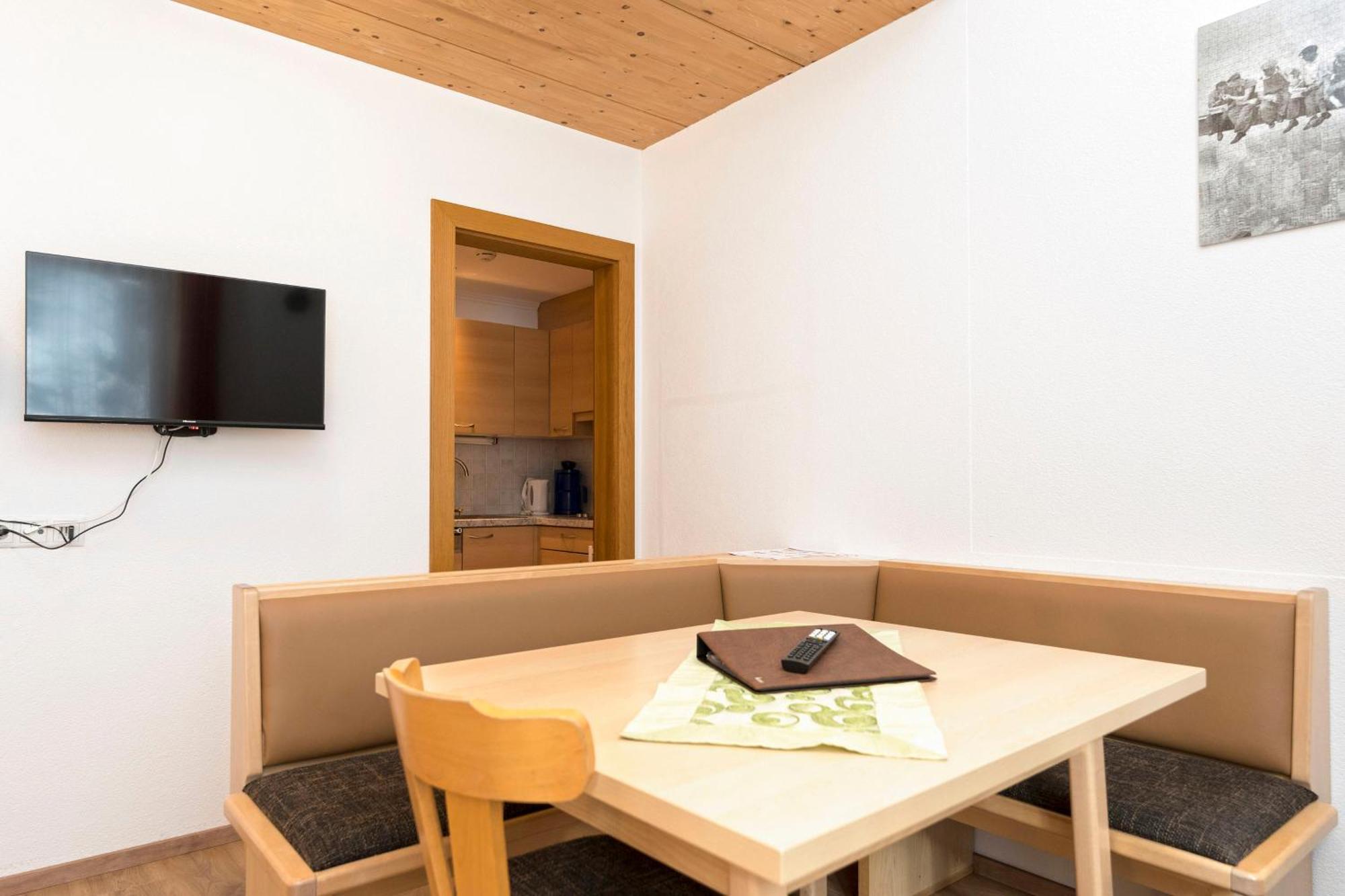 Hotel Garni Siegele - Inklusive Silvretta-Card Premium Ischgl Eksteriør bilde
