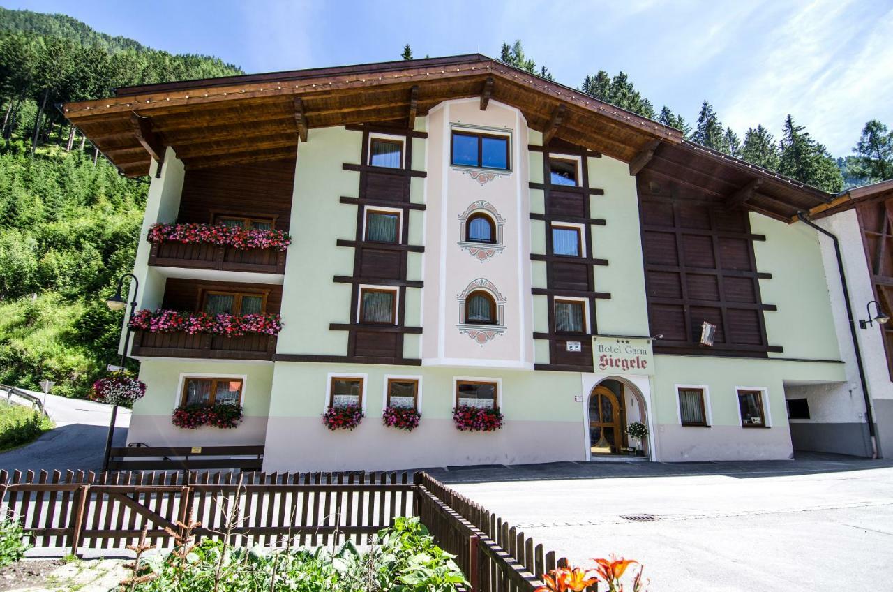 Hotel Garni Siegele - Inklusive Silvretta-Card Premium Ischgl Eksteriør bilde