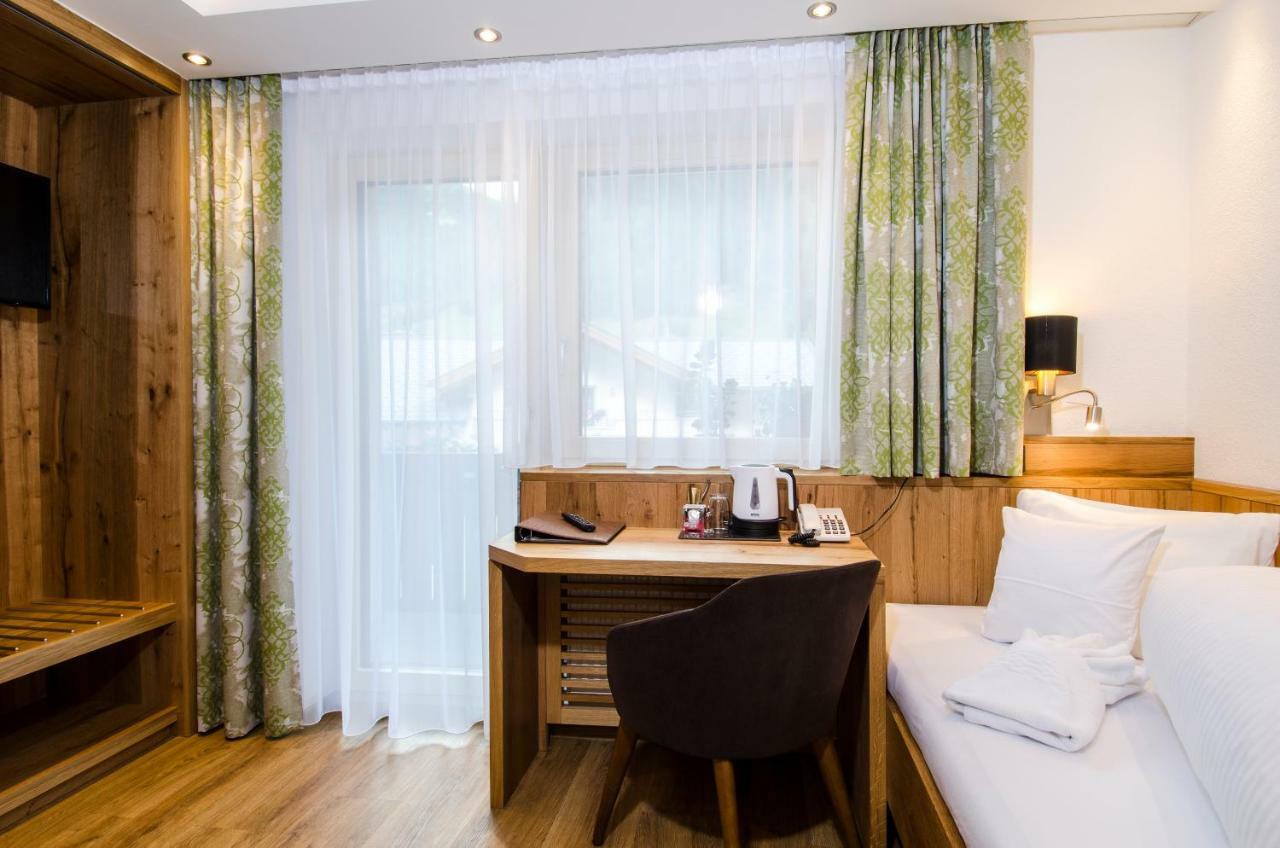 Hotel Garni Siegele - Inklusive Silvretta-Card Premium Ischgl Eksteriør bilde