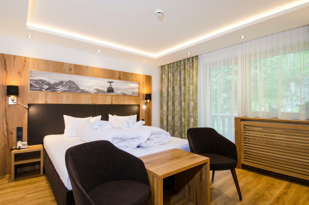 Hotel Garni Siegele - Inklusive Silvretta-Card Premium Ischgl Eksteriør bilde